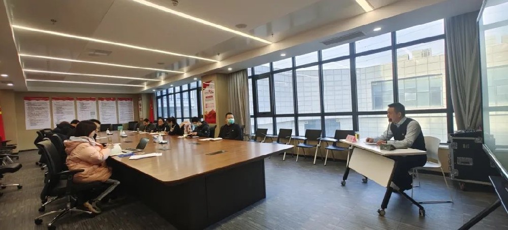 【黨建園地】鄭州控股公司黨委委員、副總經(jīng)理、工會主席李偉講授主題教育專題黨課
